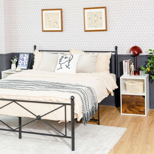 Set of 2 Wooden Bedside Tables with Open Shelf and Door