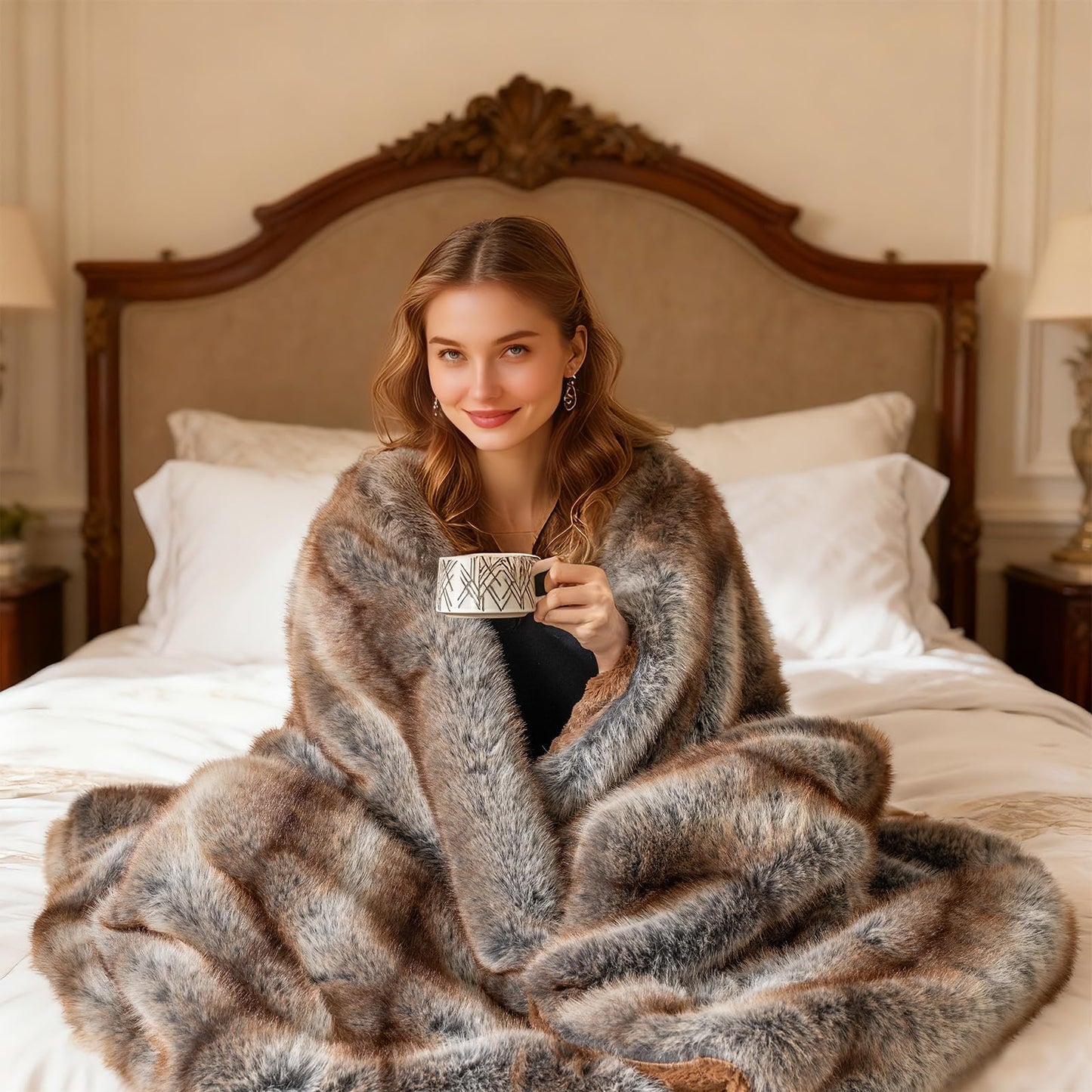 780GSM Soft Plush Fuzzy Luxury Faux Fox Fur Blanket