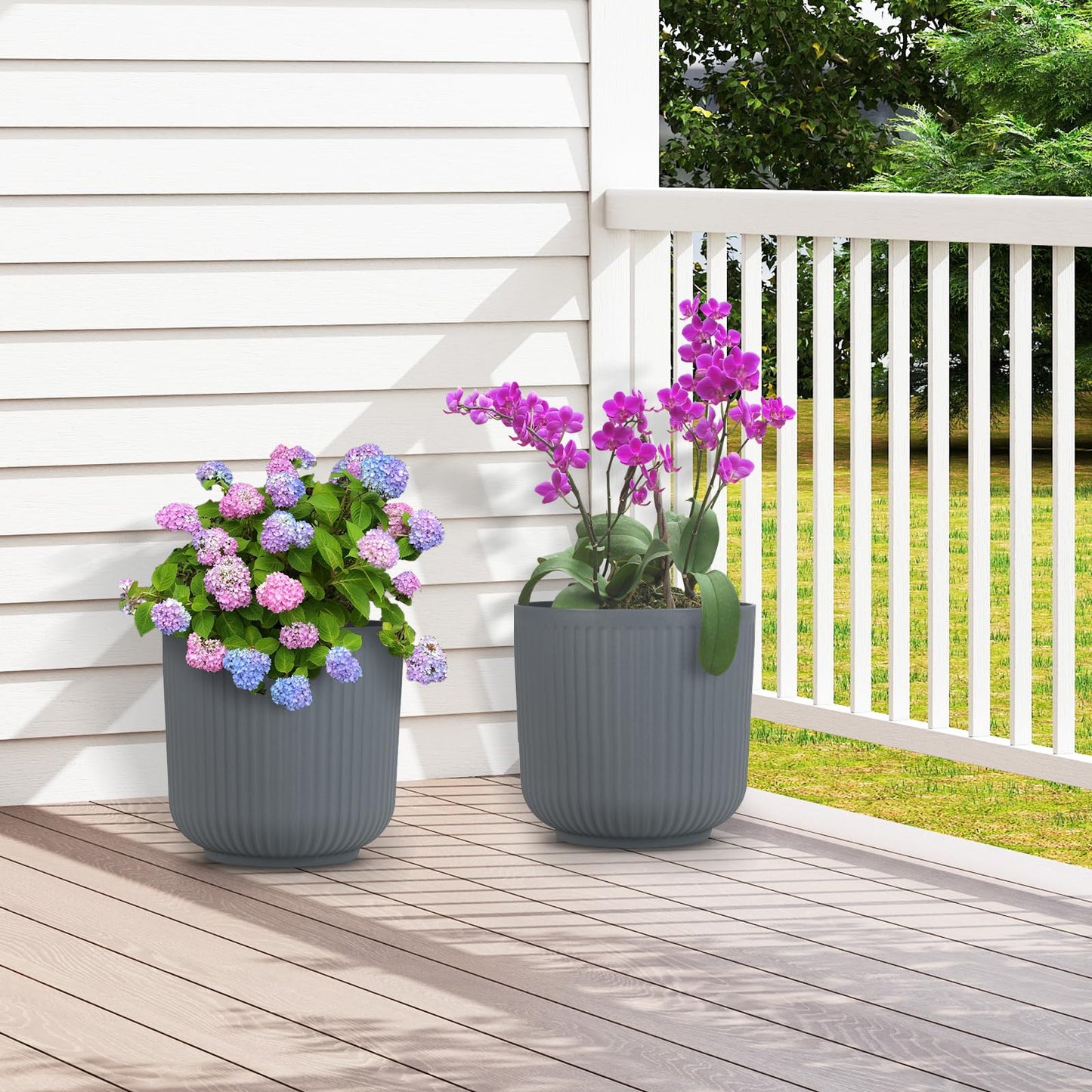 Giantex 2 Pack Round Plastic Planters 32cm Striped Flower Pots with Optional Drainage System