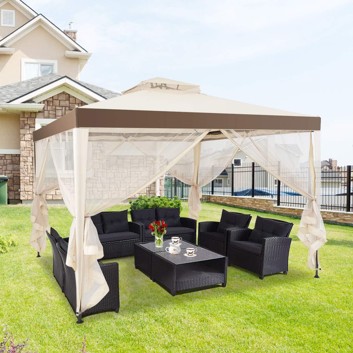 3m x 3m Outdoor Gazebo with Zipped Mesh Side Walls