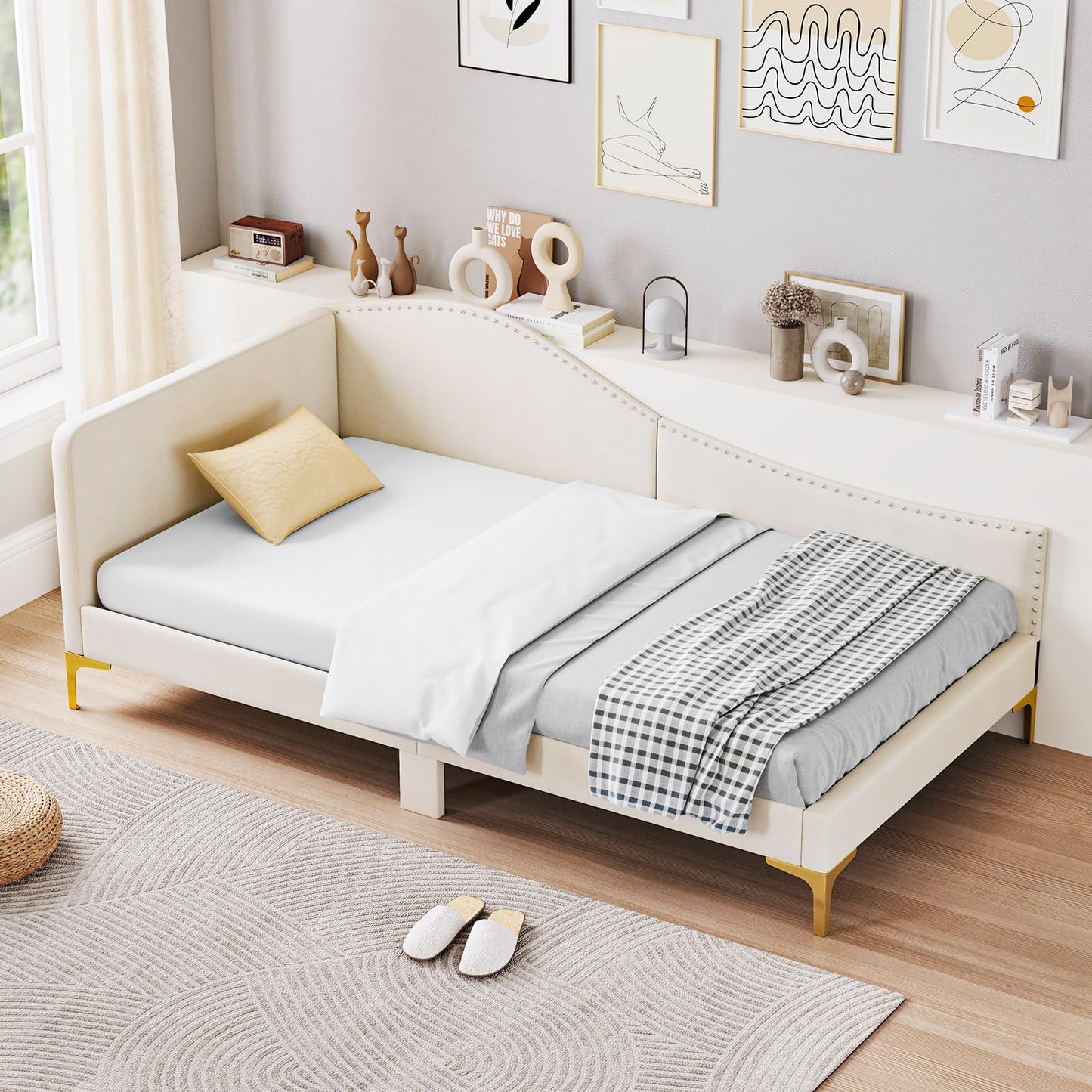 Single Size Upholstered Daybed Rivet-Tufted Platform Bed with Metal Legs