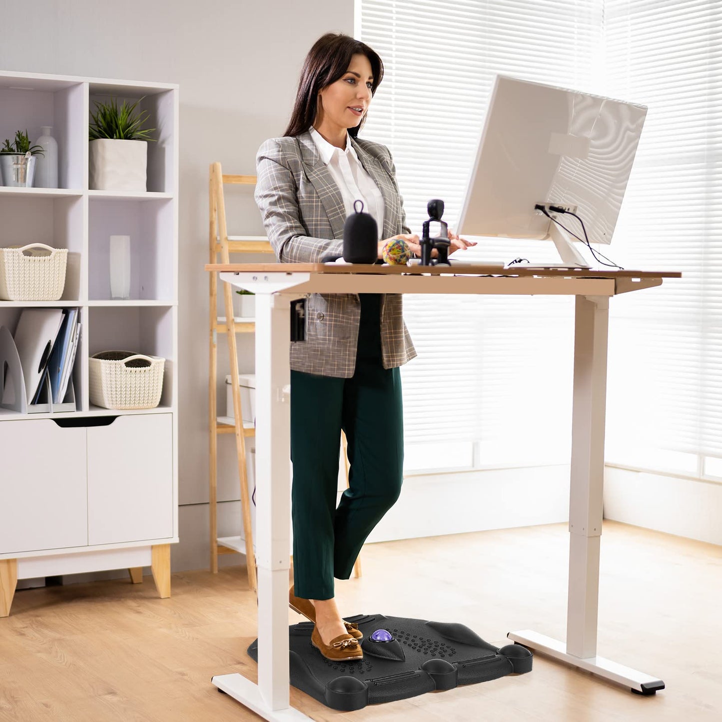 Ergonomic Anti Fatigue Mat with Rolling Massage Ball and Points