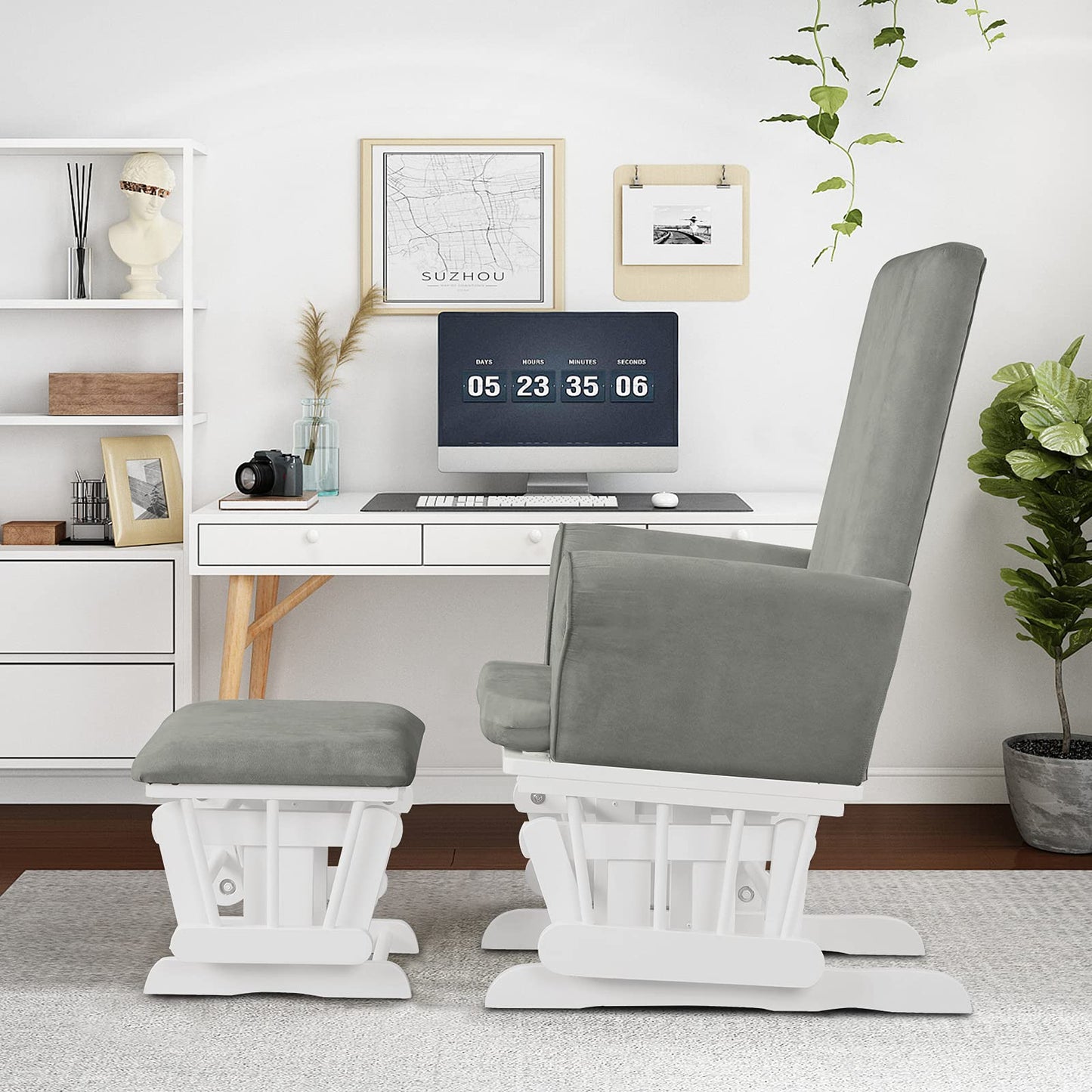 Reclining Maternity Chair with Padded Cushions