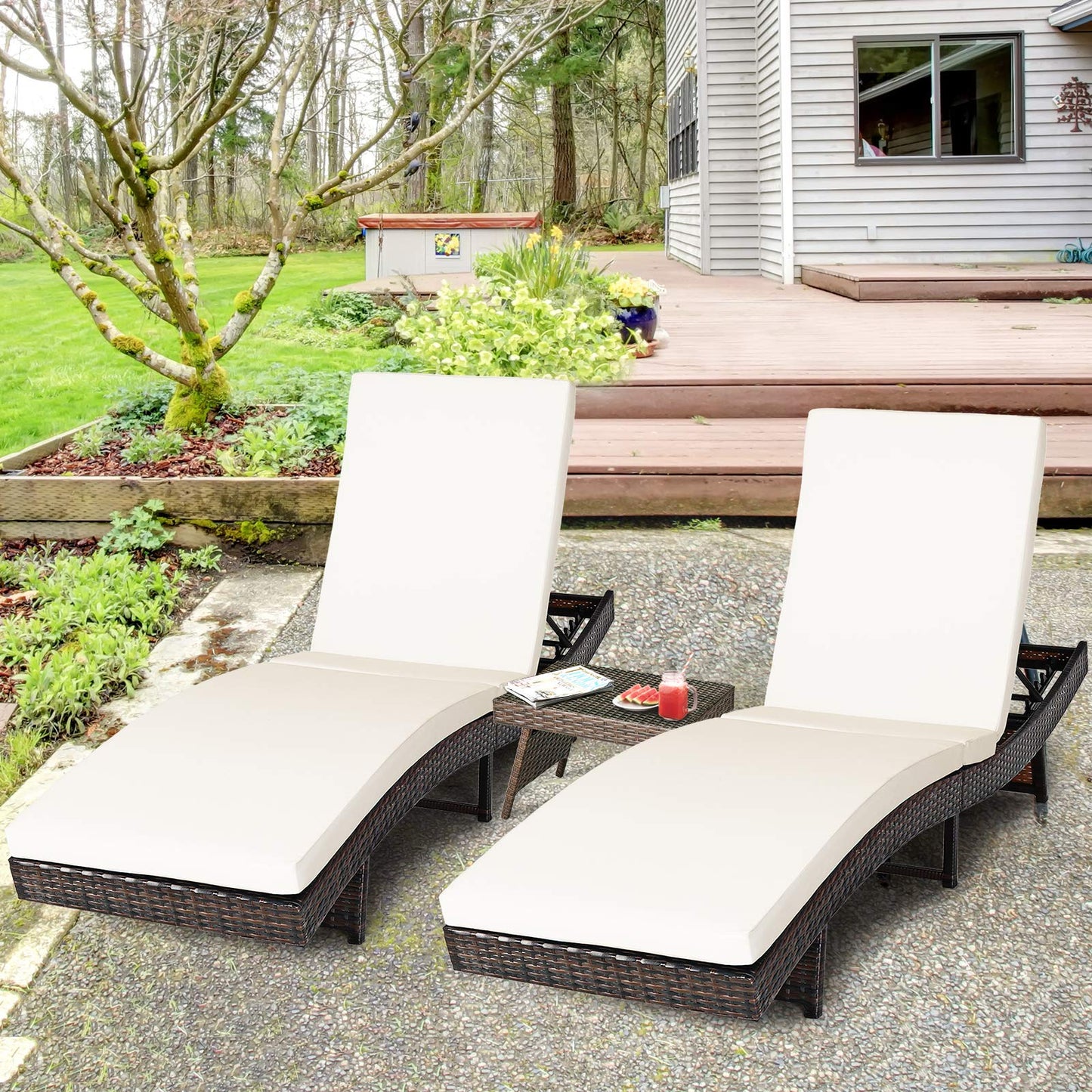 Outdoor Adjustable Folding Chaise Lounge with Removable Thick Cushion