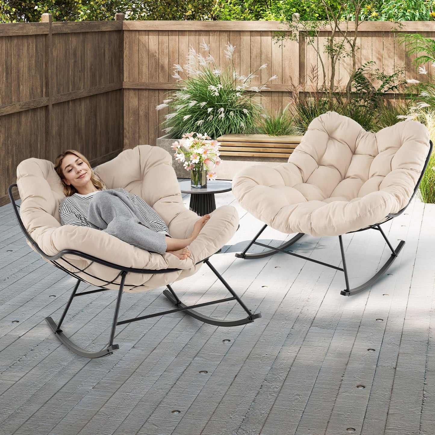 Oversized Patio Wicker Egg Chair with Thick and Removable Cushion
