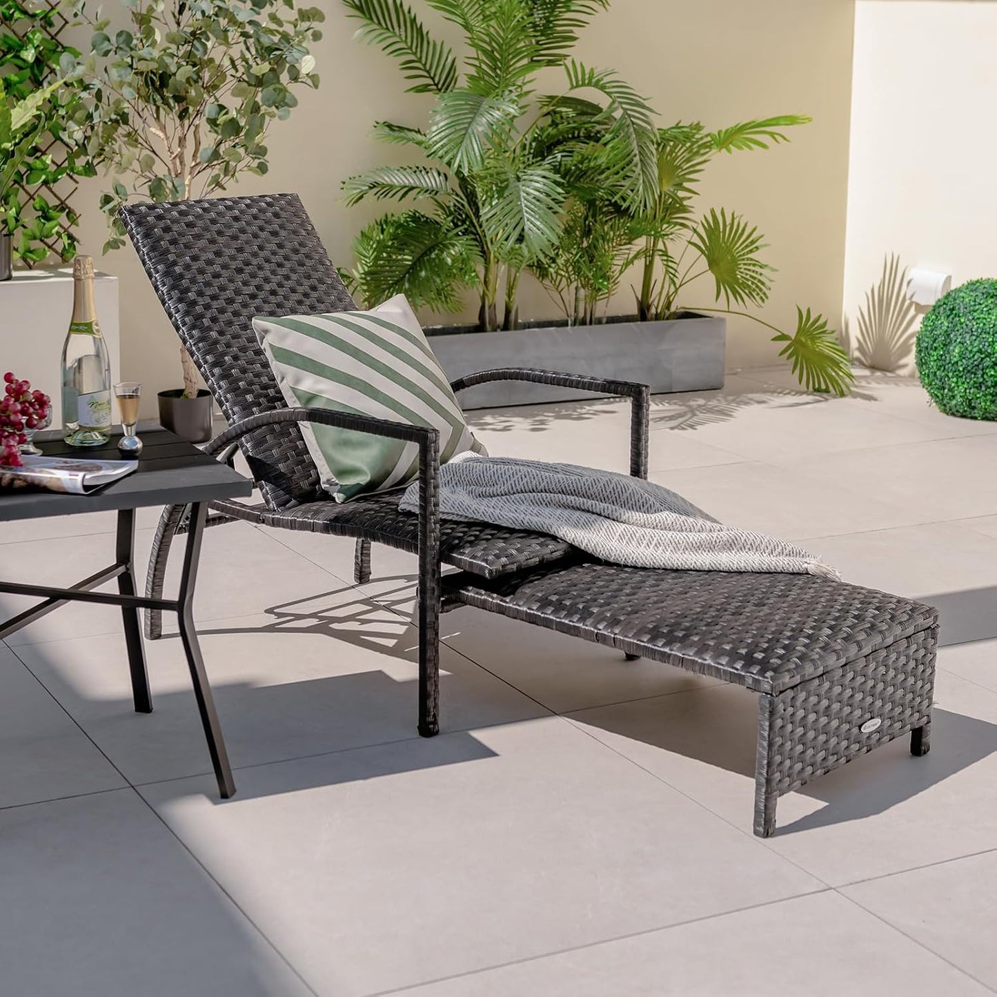 Patio Chaise Lounge with 5-Level Adjustable Backrest