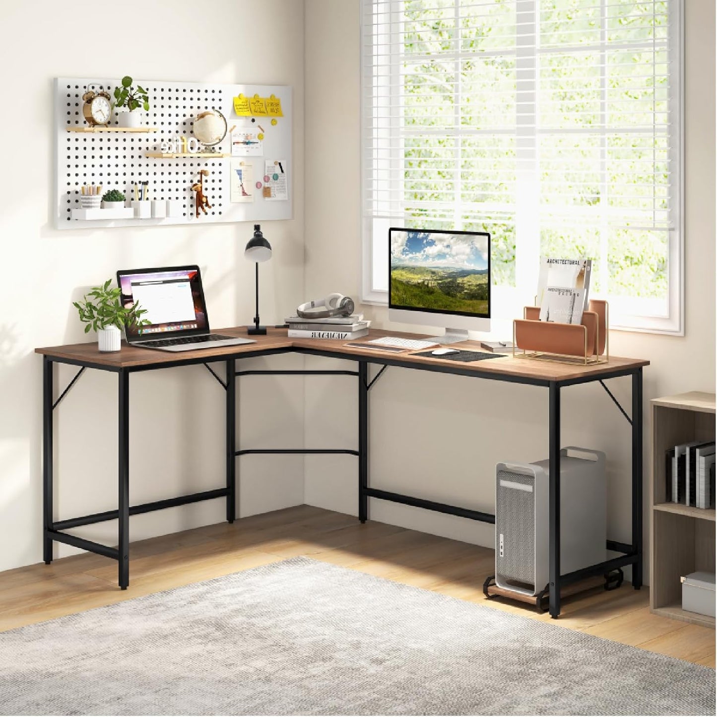下架-排插有问题L-Shaped Computer Desk, 168cm Metal Frame Corner Writing Workstation with Charging Station