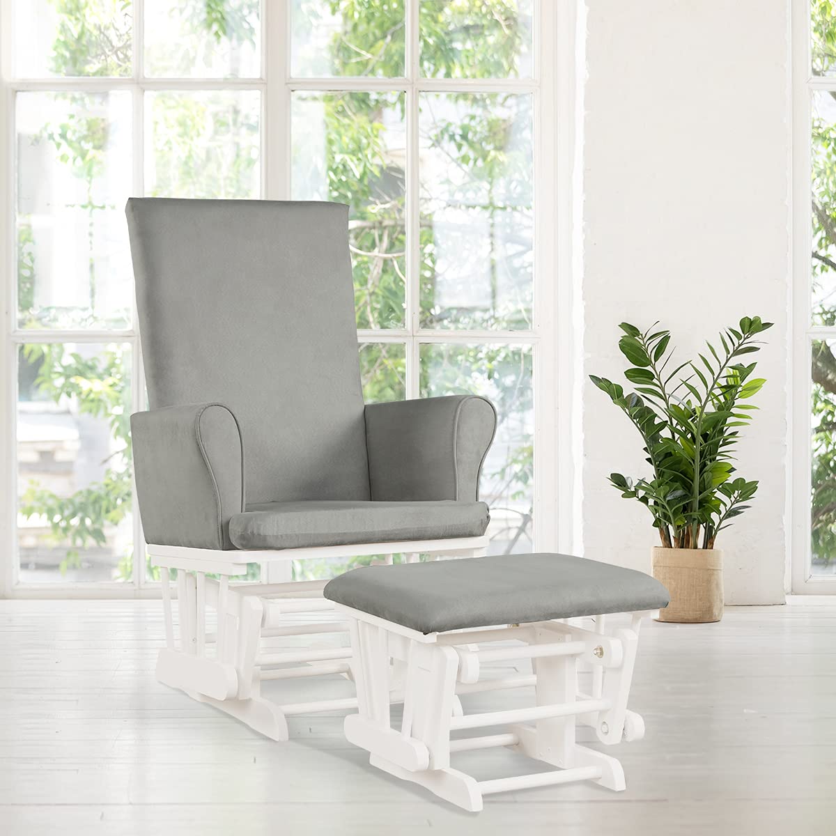 Reclining Maternity Chair with Padded Cushions