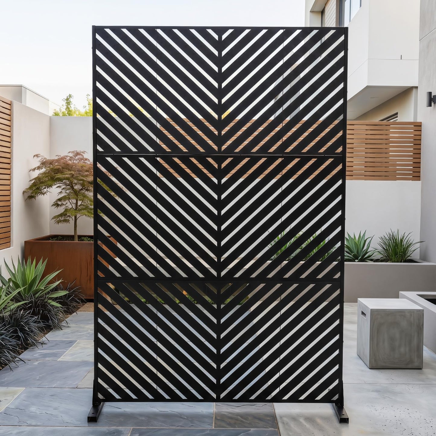183 CM Freestanding Metal Outdoor Privacy Screen for Patio Garden