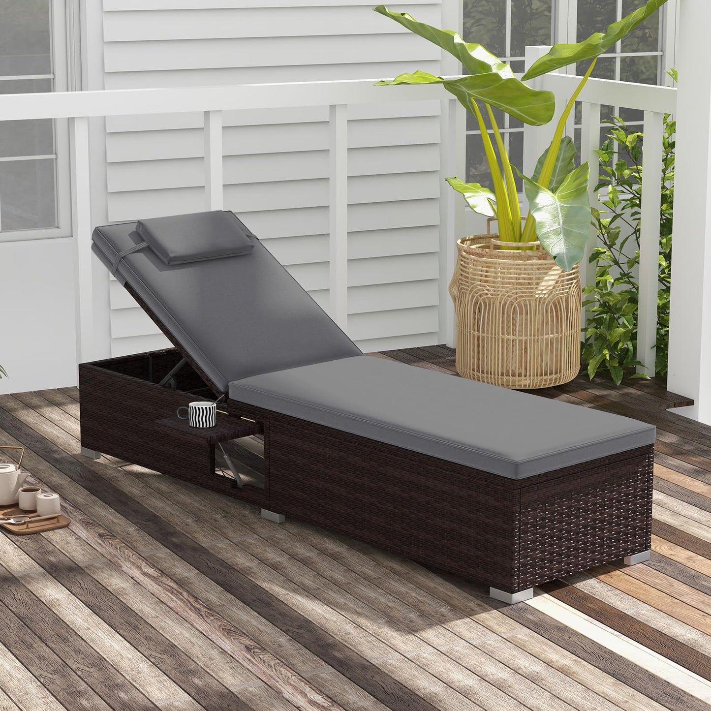 Outdoor PE Rattan Lounge Chair with 6 level Backrest and Comfy Seat Cushion