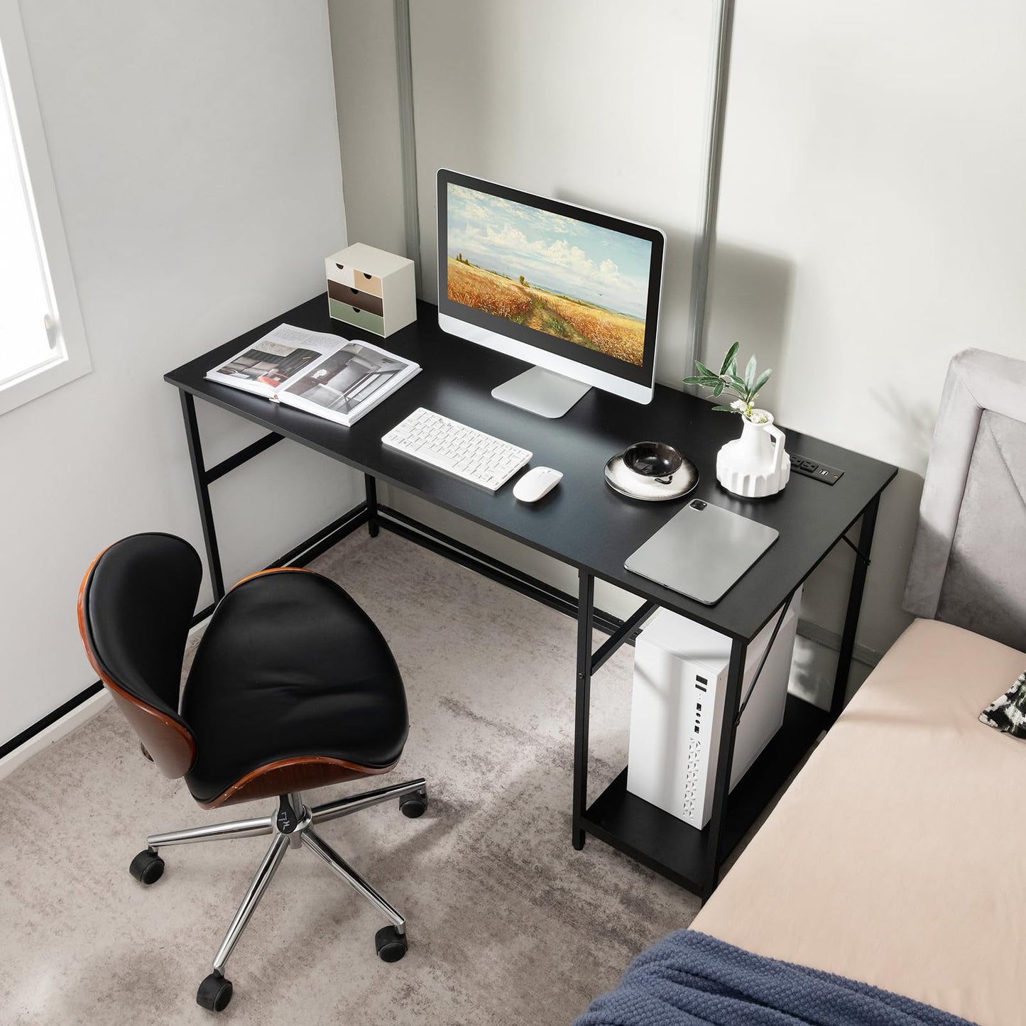 140 x 60 CM Computer Desk with Charging Station Home Office PC Desk with 4 Power Outlets and 2 USB Ports