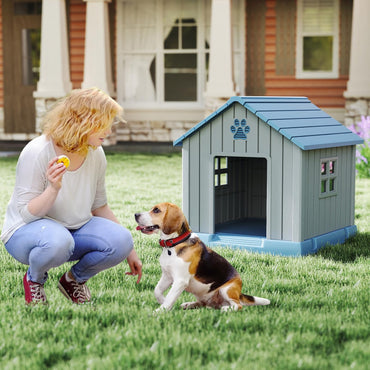 Plastic Dog House with Air Vents and Elevated Floor