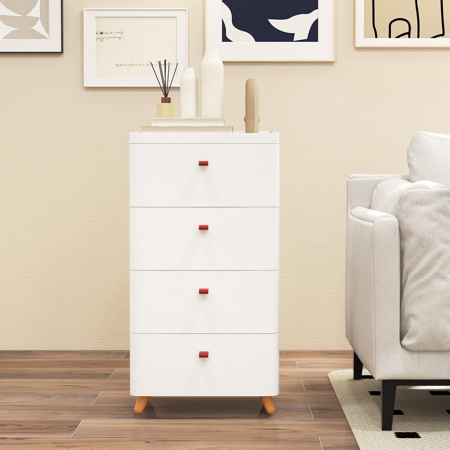 4-Drawer Dresser with Removable Organizer Tray and Solid Wood Legs